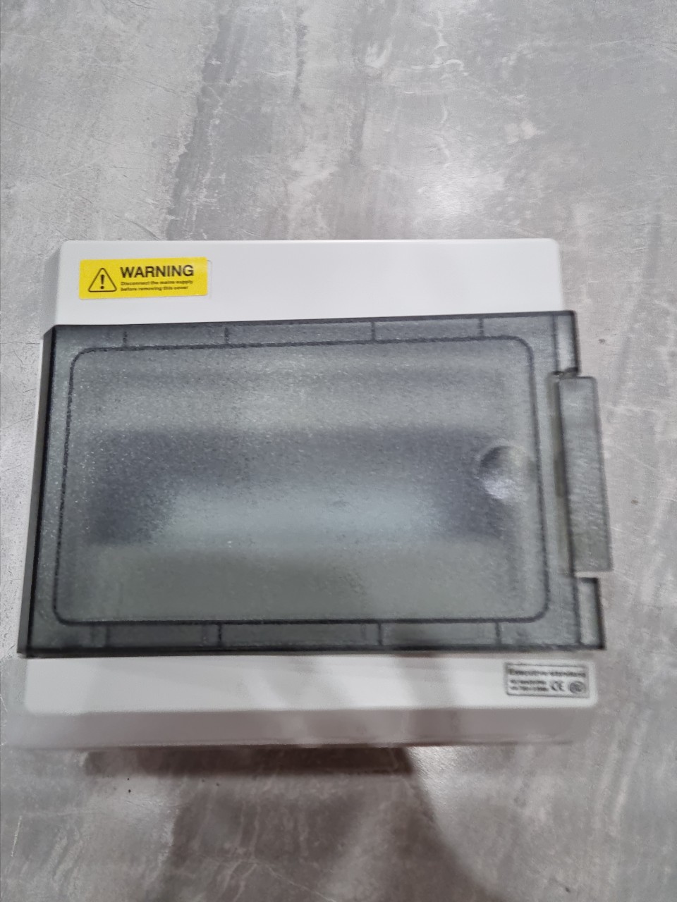 Vỏ tủ điện nhựa 9 Module